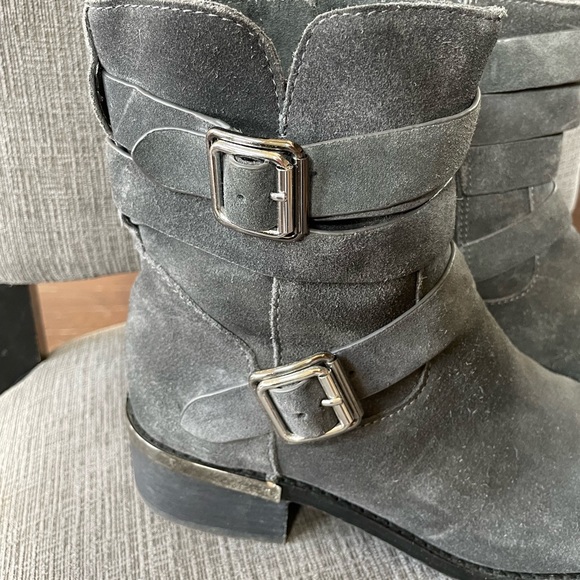 Vince Camuto grey suede moto booties - Picture 2 of 11